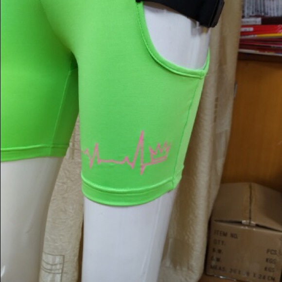 Body suits - Picture 2 of 4